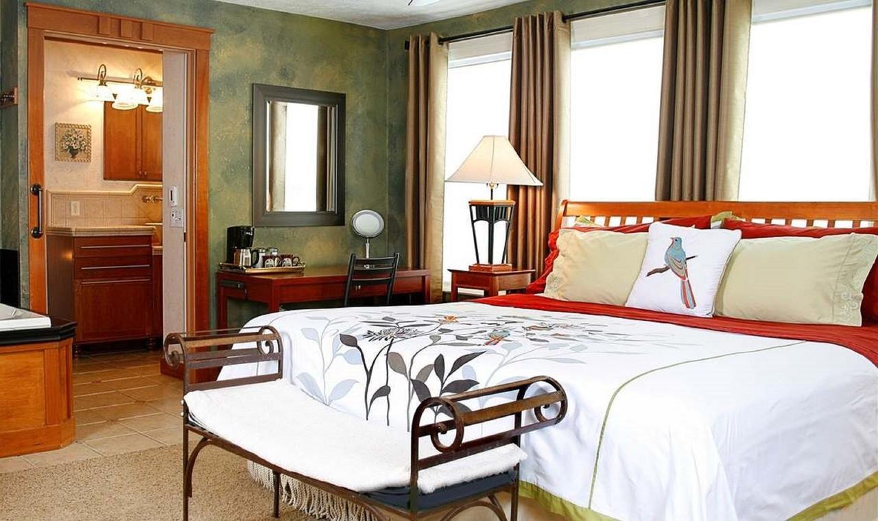 Prairieside Suites Luxury Bed & Breakfast Grandville Exteriör bild