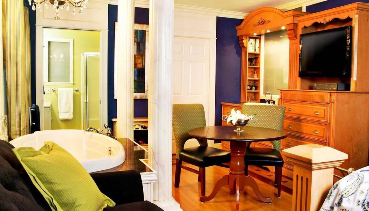 Prairieside Suites Luxury Bed & Breakfast Grandville Exteriör bild